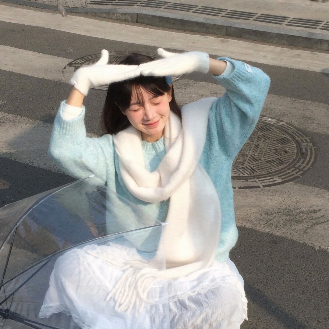 《某女团成员被曝霸凌队友，录音里逼人下跪》配图